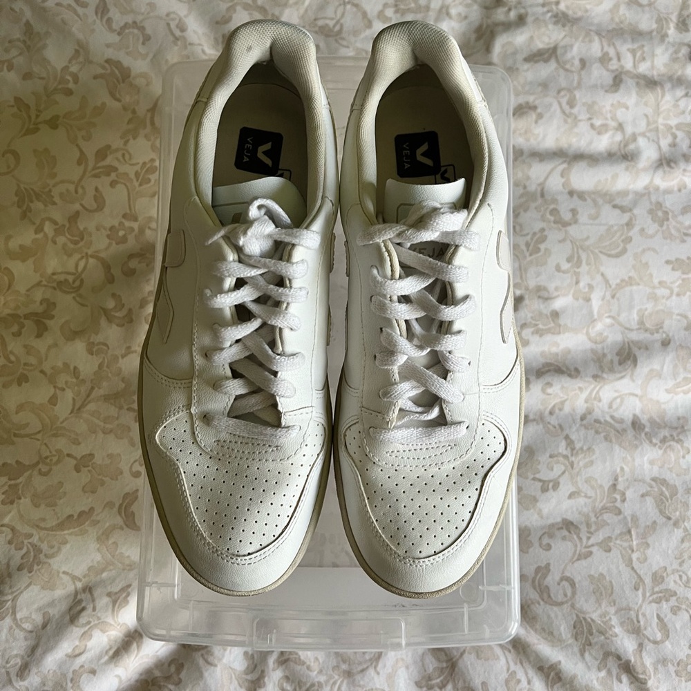 Veja Sneakers-White-Gently Used